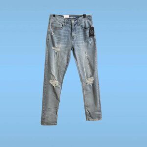 NWT Original Use Women's Light Wash Distressed Jeans SZ 30 x 32 *1238WB3​